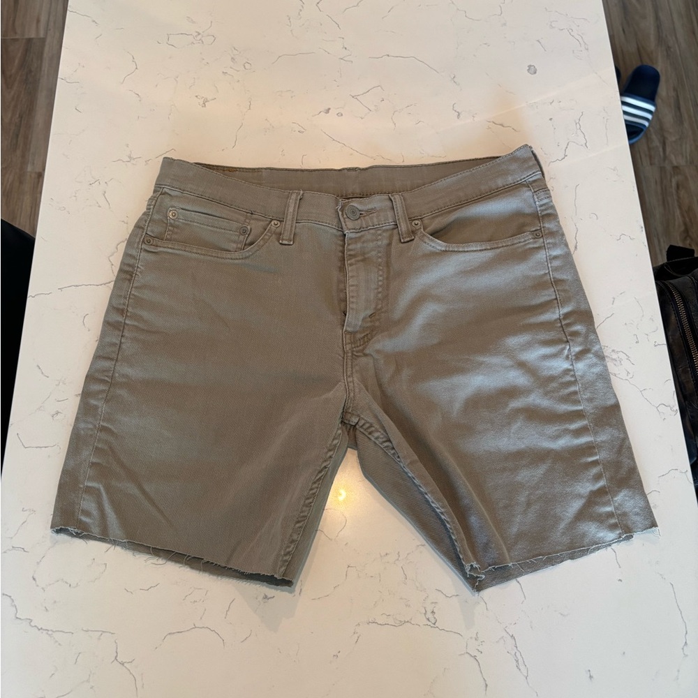 Levi’s Men's Tan Denim Shorts W32